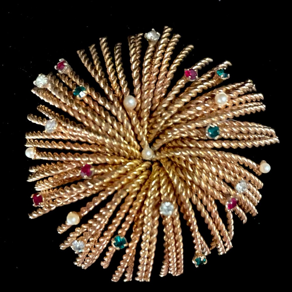 Holiday starburst brooch - Picture 6 of 6